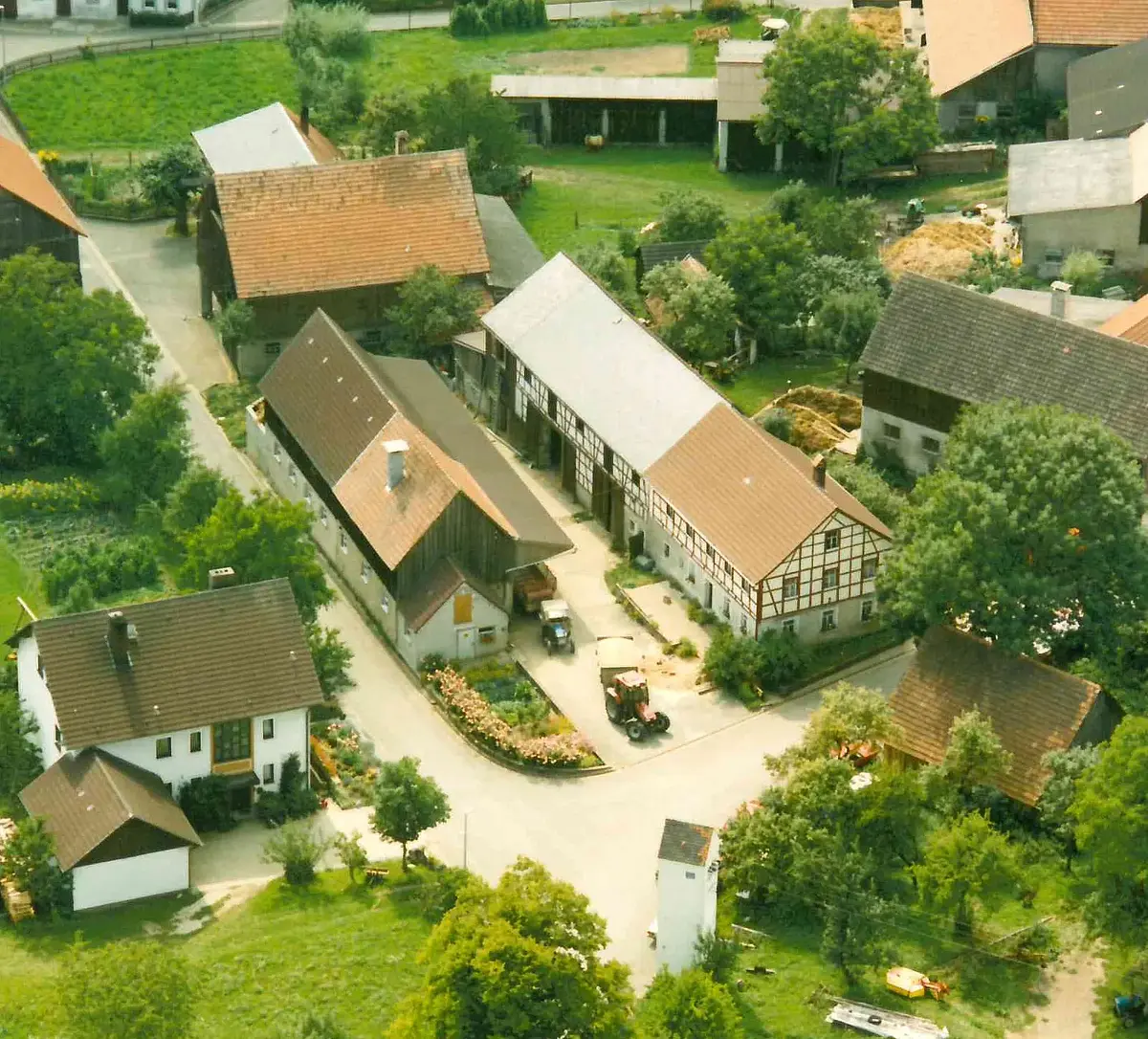 Luftaufnahme des Hofs