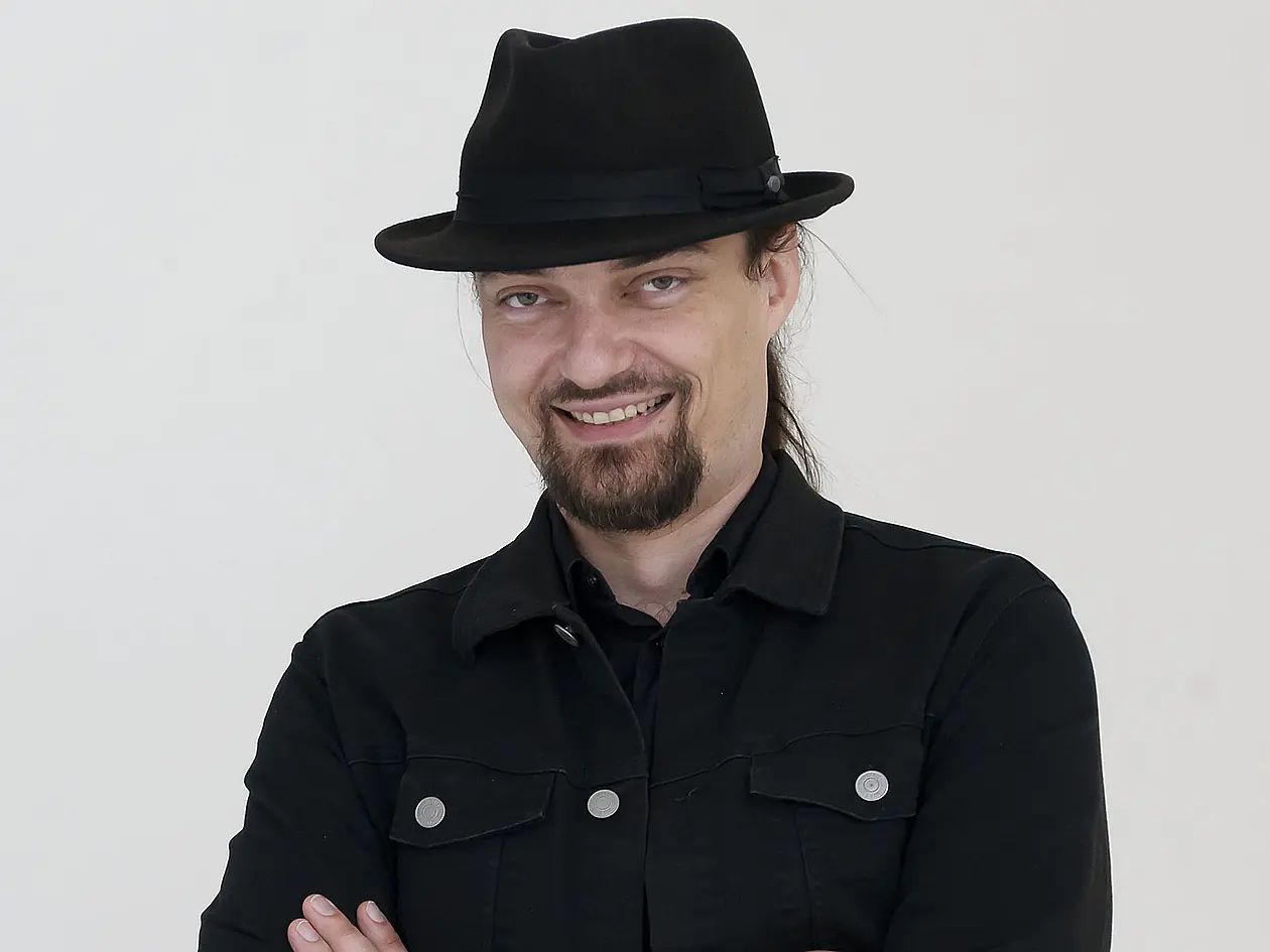 Portraitfoto von Mario Krenn