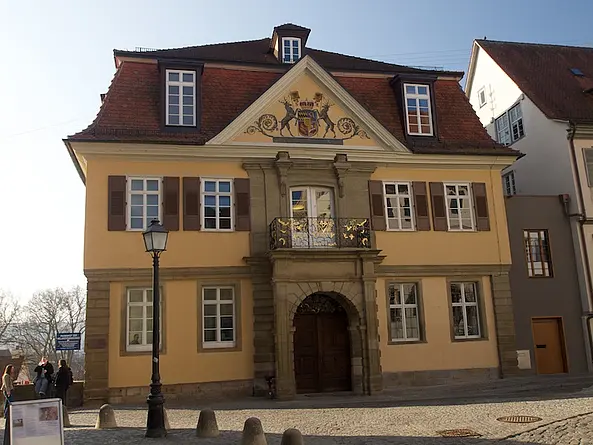 Der Haupteingang der Alten Aula.