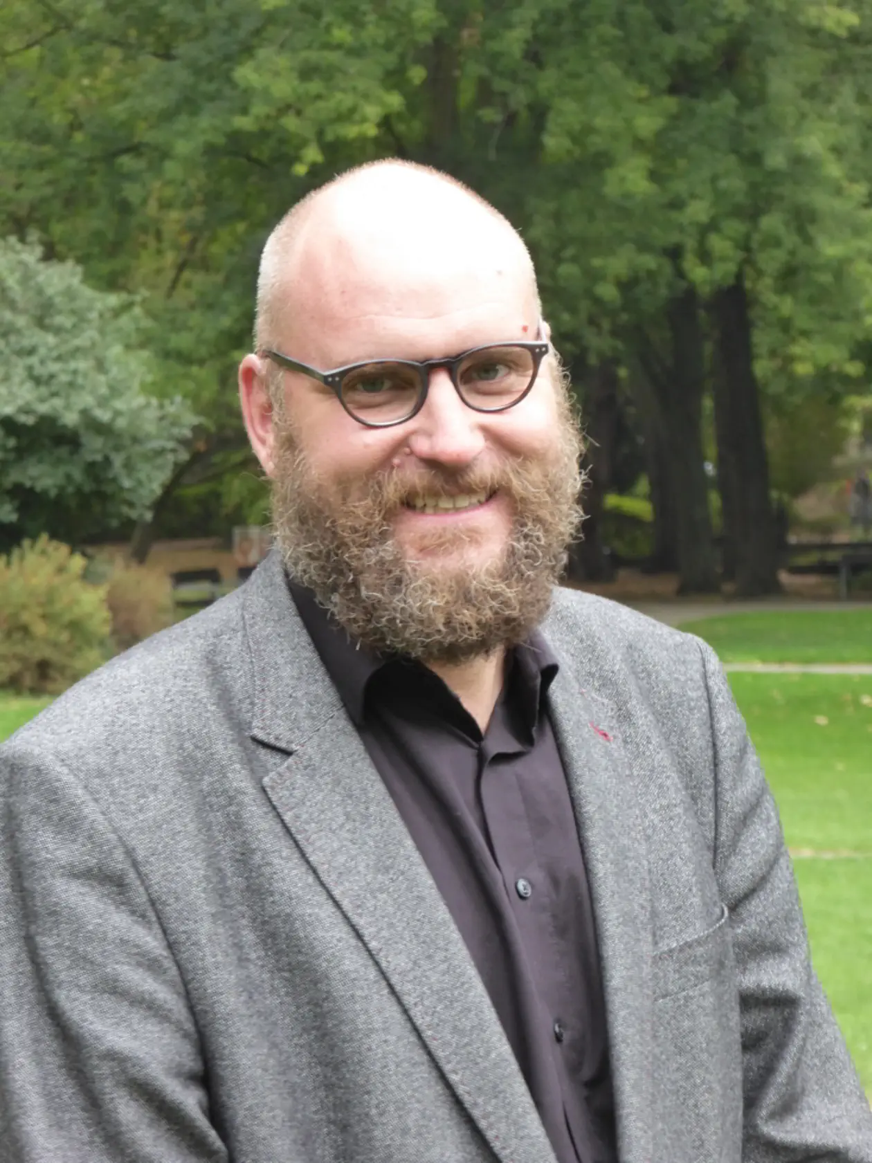 Portraitfoto des Preisträgers Olaf Kühne