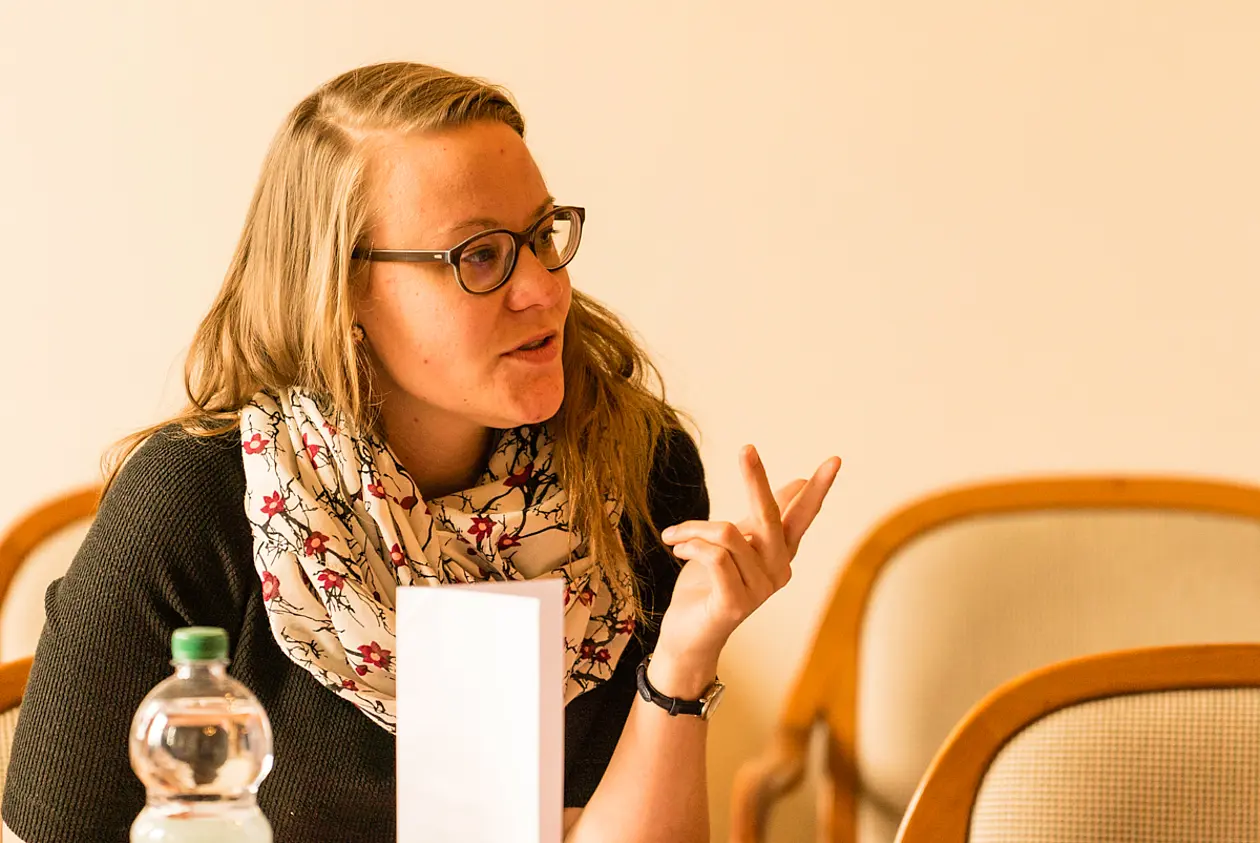 Dr. des. Franziska Sielker