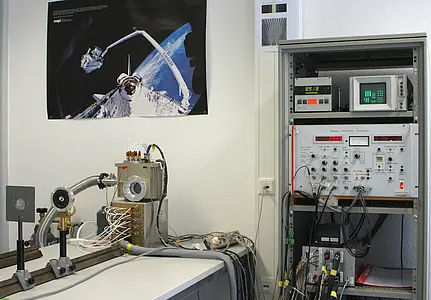 Experiment MCP-Detector (UV-Detector)