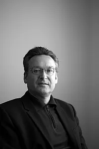Dr. Rolf Hecker