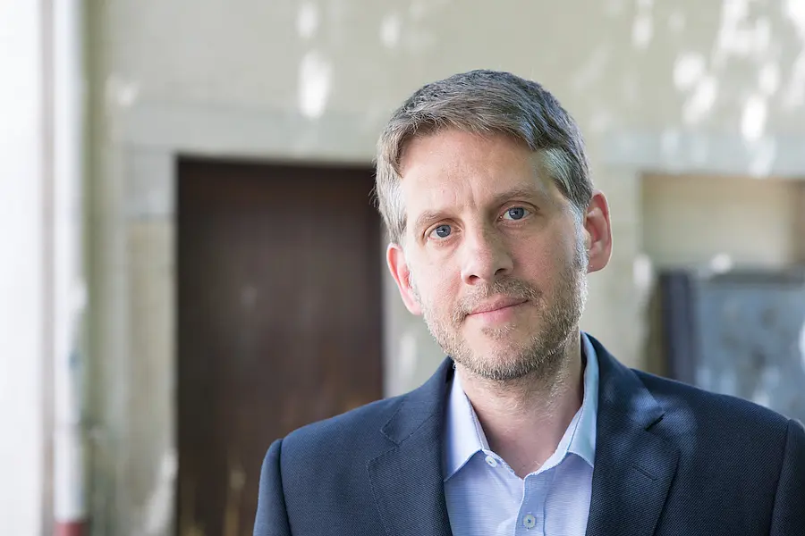 Dr. Volker Balli