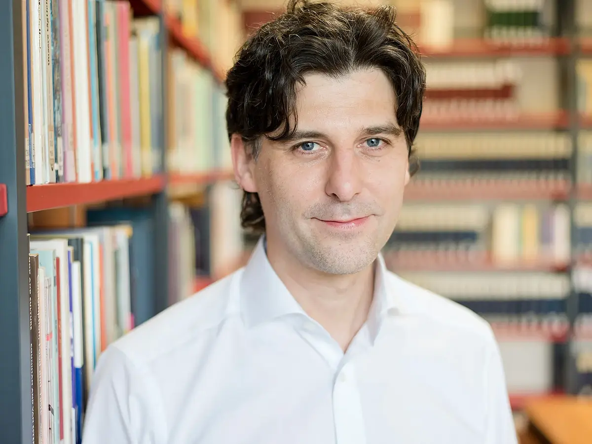 Portraitfoto von Prof. Boris Nieswand
