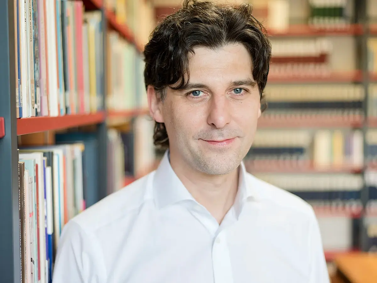 Portrait of Prof. Boris Nieswand