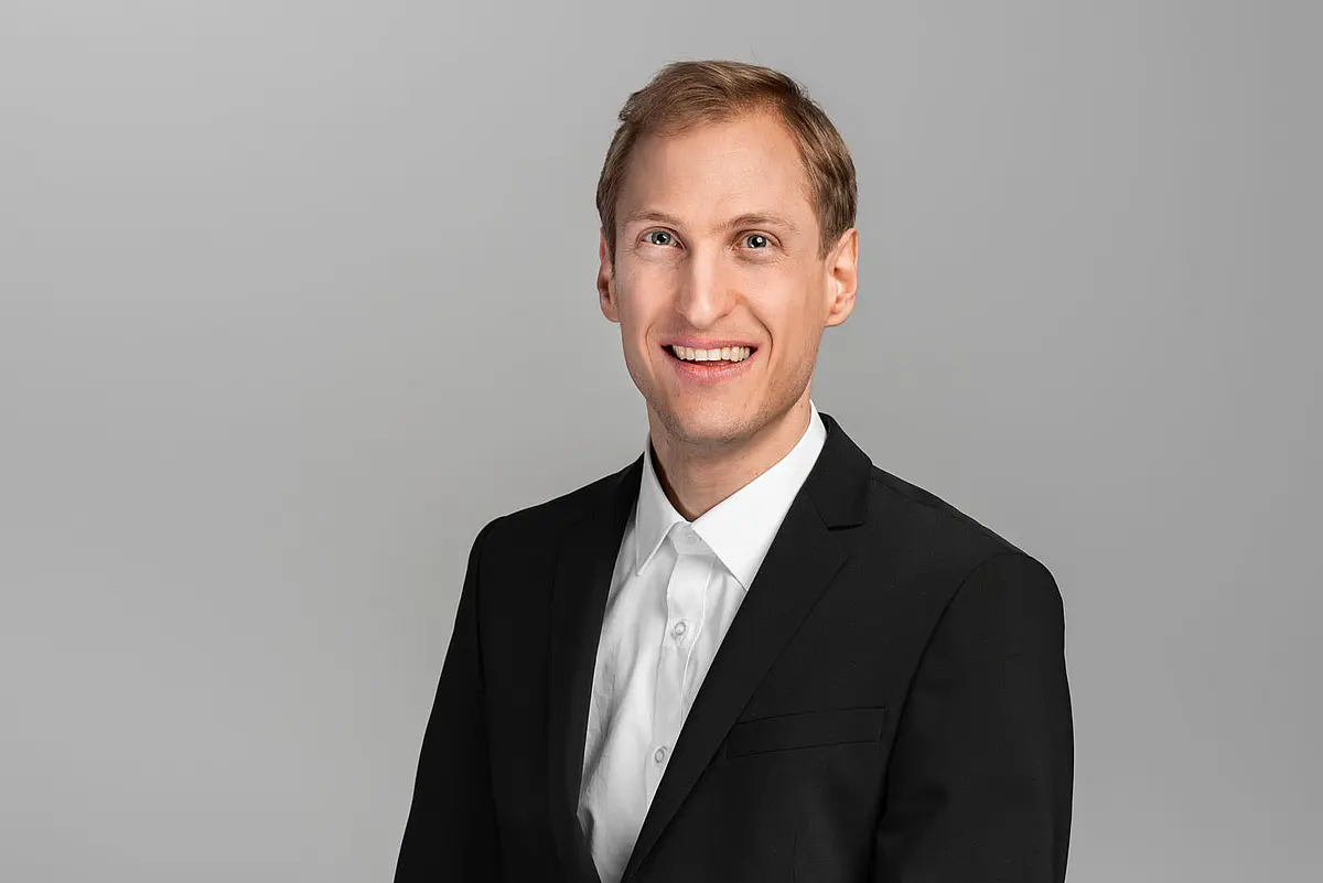Portrait photo of Lukas Steinacher