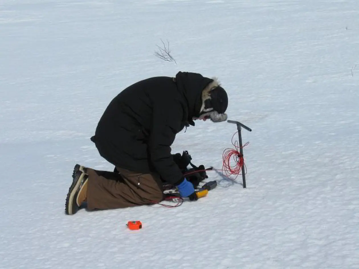Die Geografin Dr. Inga May erforscht Permafrostböden und die Vegetation der Arktis. Foto: © Inga May