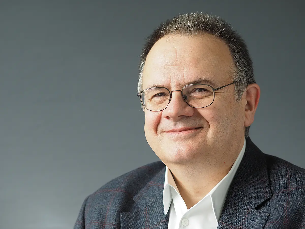 Prof. Neus