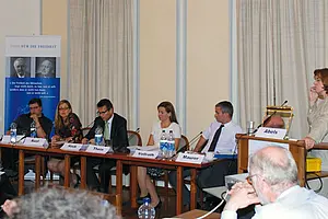 Im Rahmen einer öffentlichen Podiumsdiskussion debattierten Abgeordnete der Landes-, Bundes- und EU-Ebene mit Experten aus der Wissenschaft über „Die Zukunft des Parlamentarismus in der EU“. Foto: Alexander Kobusch