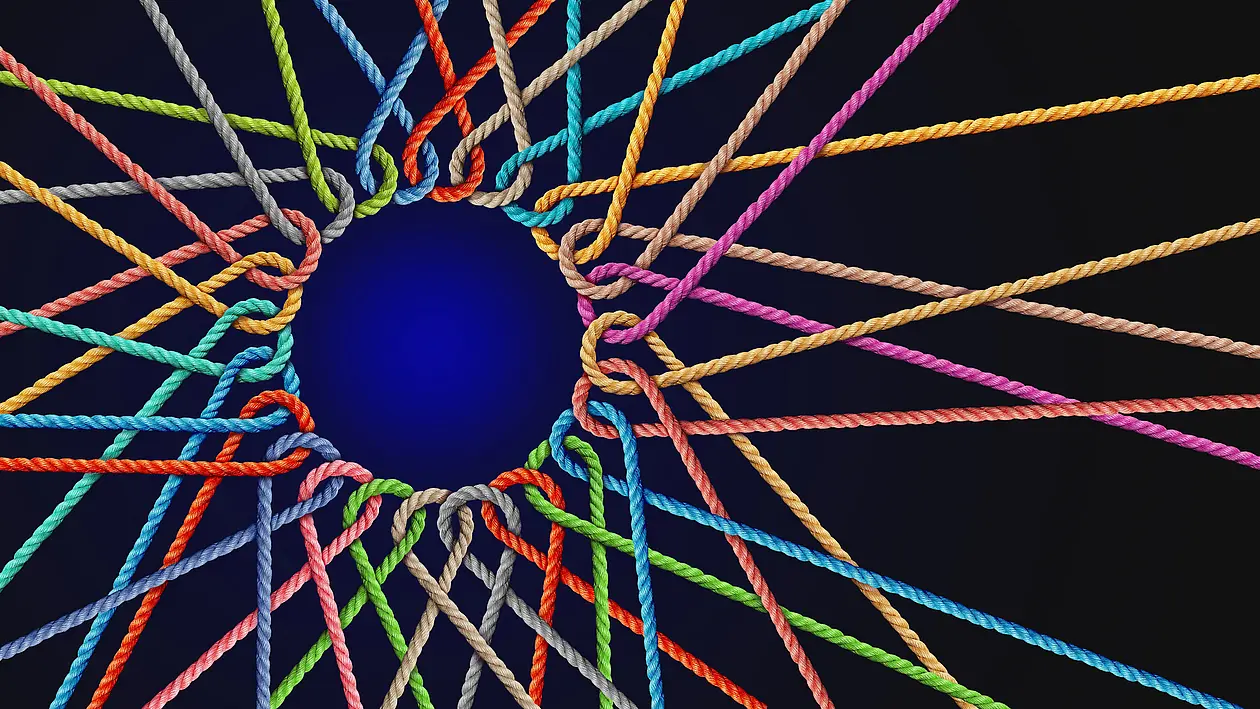Dekoratives Bannerbild mit einem Netz aus bunten Schnüren, das sich aus einem Kreis in der Mitt heraus verflechtet.