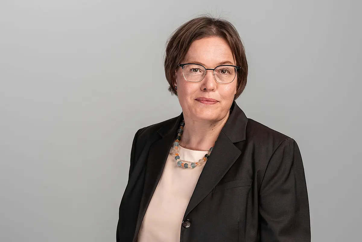 Portrait photo of Prof. Dr. Anja Wolkenhauer
