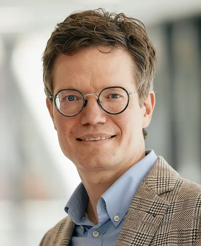 Portraitfoto von Holger Cramer