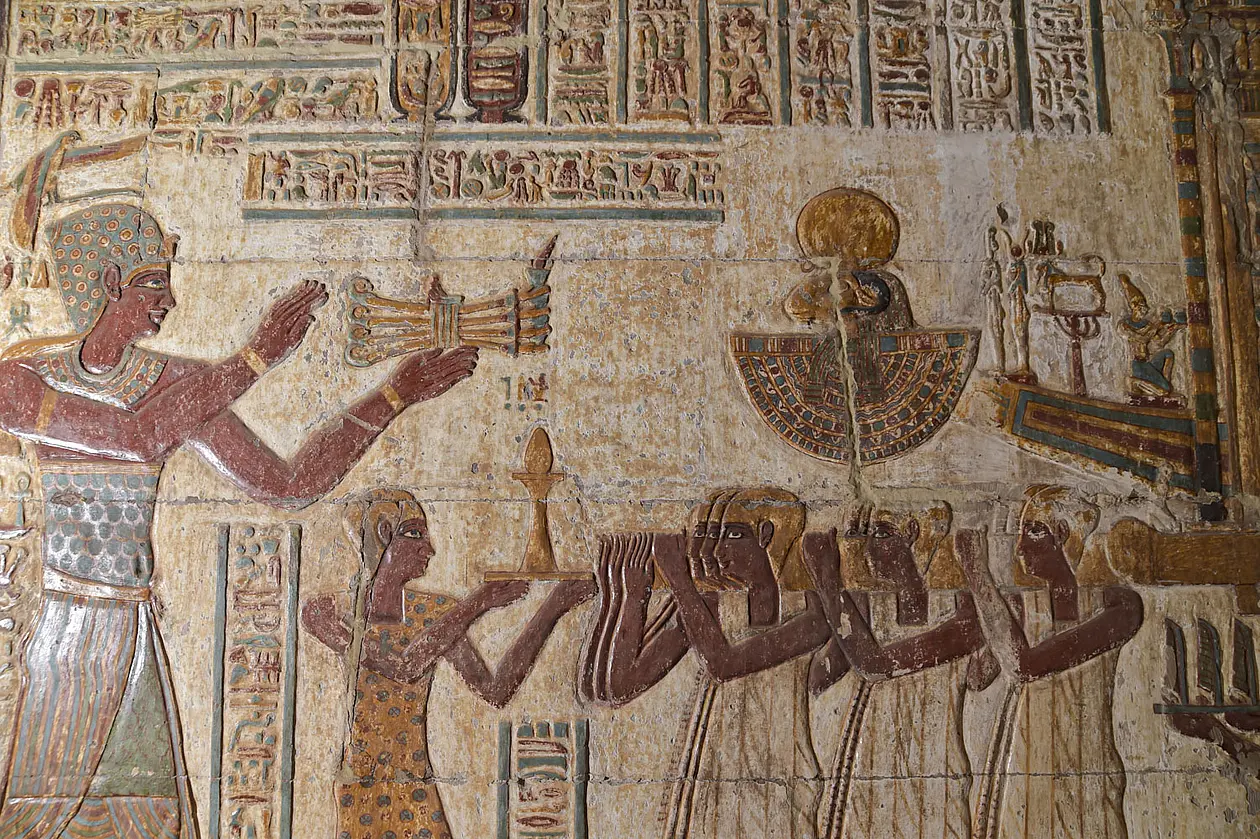 Wandbemalung im Tempel von Esna