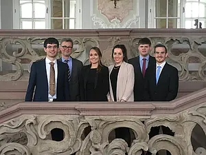 Von links: Sebastian Schneider, Prof. Dr. Thomas Finkenauer, M.A., Svenja Haussmann, Doreen Emde, Armin Hesselschwerdt, Philipp Haußer. Foto: Jean-Francois Gerkens