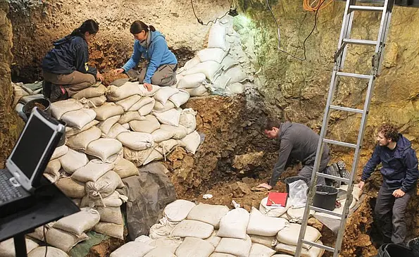 Grabungsübersicht im Hohle Fels im Jahr 2018
