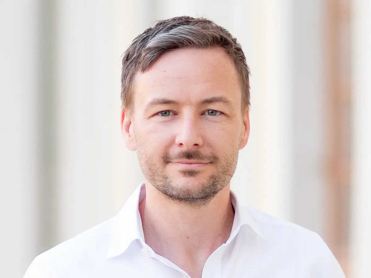 Prof. Dr. Tim Pawlowski