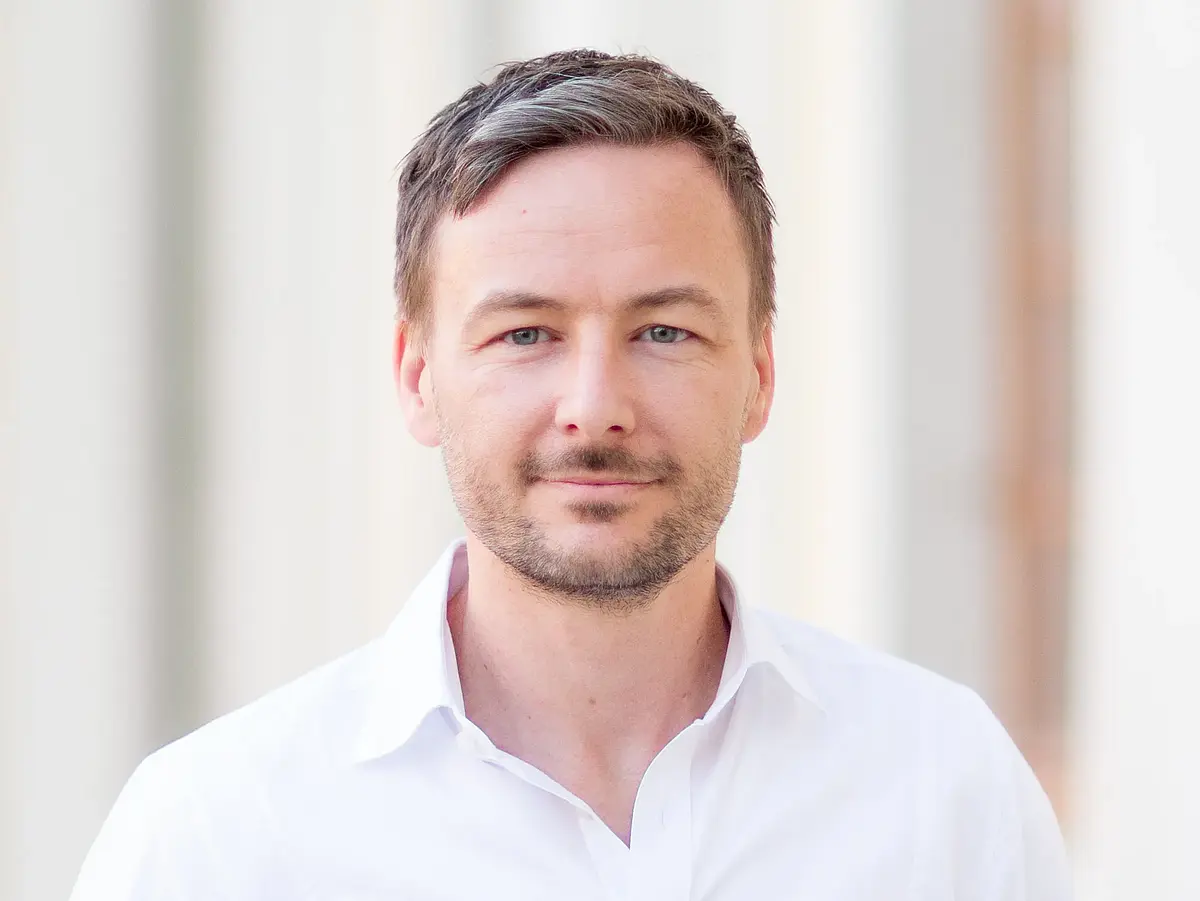 Prof. Dr. Tim Pawlowski