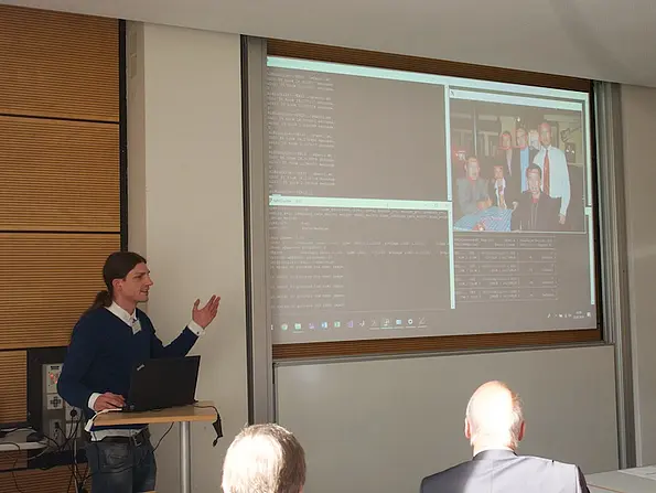 Wolfgang Fuhl vom Wilhelm-Schickard Institut für Informatik der Universität Tübingen stellte die Arbeitsprozesse der Minsky-Maschine vor.  