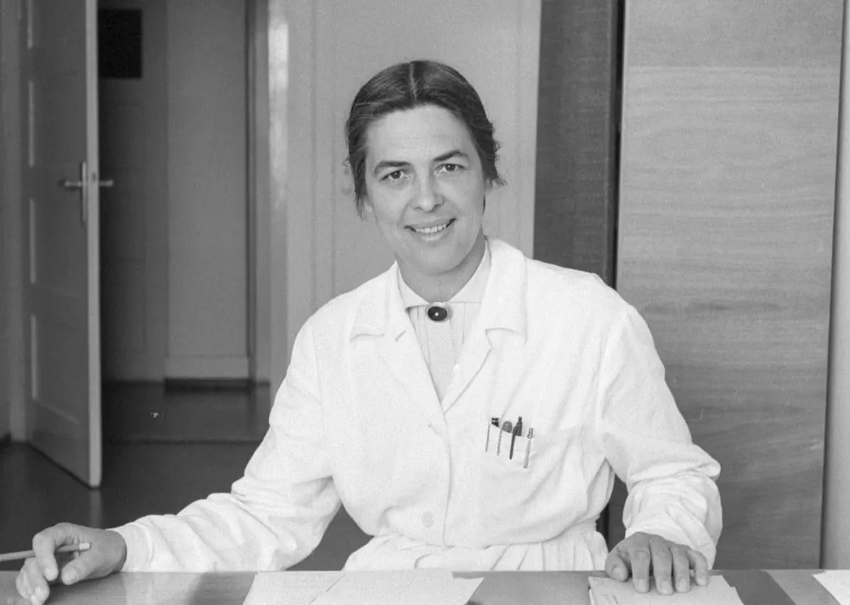Portrait Elfriede Aulhorn