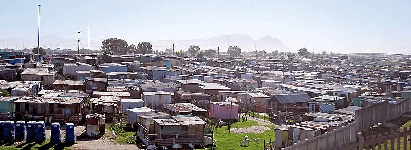 Einmal pro Woche unterrichtet Florian Hage Bewohner des Townships Khayelitsha in unternehmerischen Grundfragen. Fotos: Florian Hage
