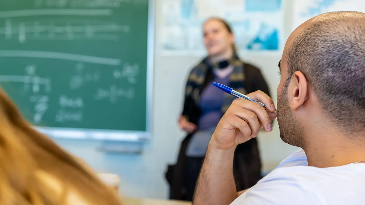 Lehre und Fortbildung im Ausland