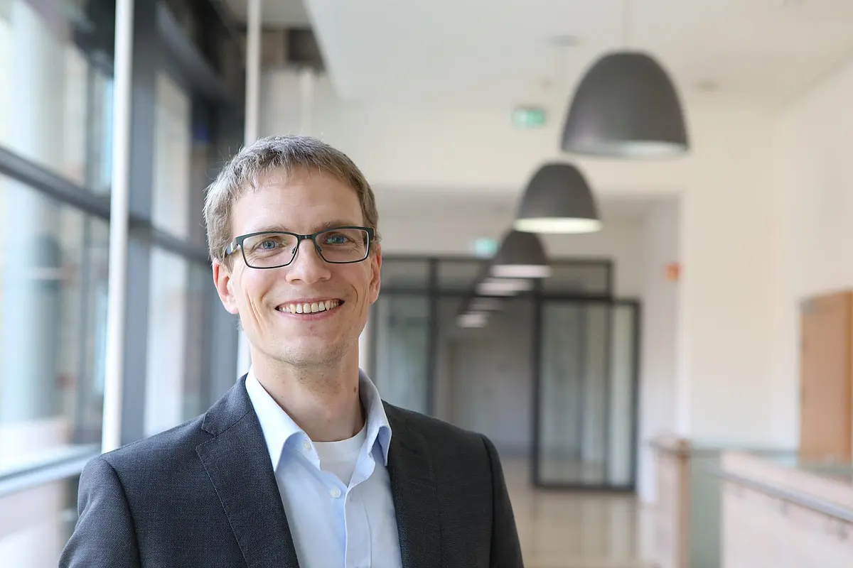 Professor Tobias Kaufmann