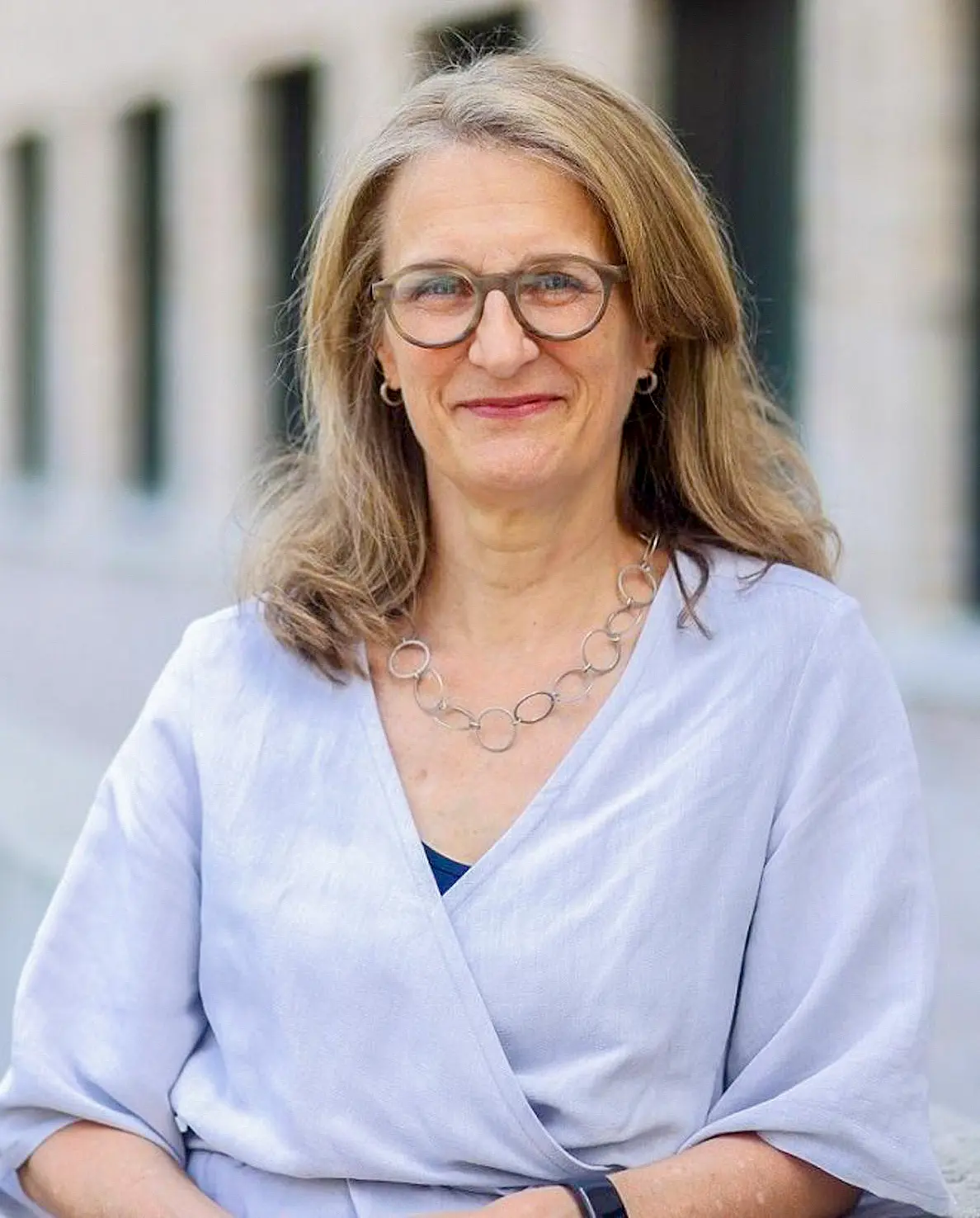 Portraitfoto von Prof. Dr. Monique Scheer