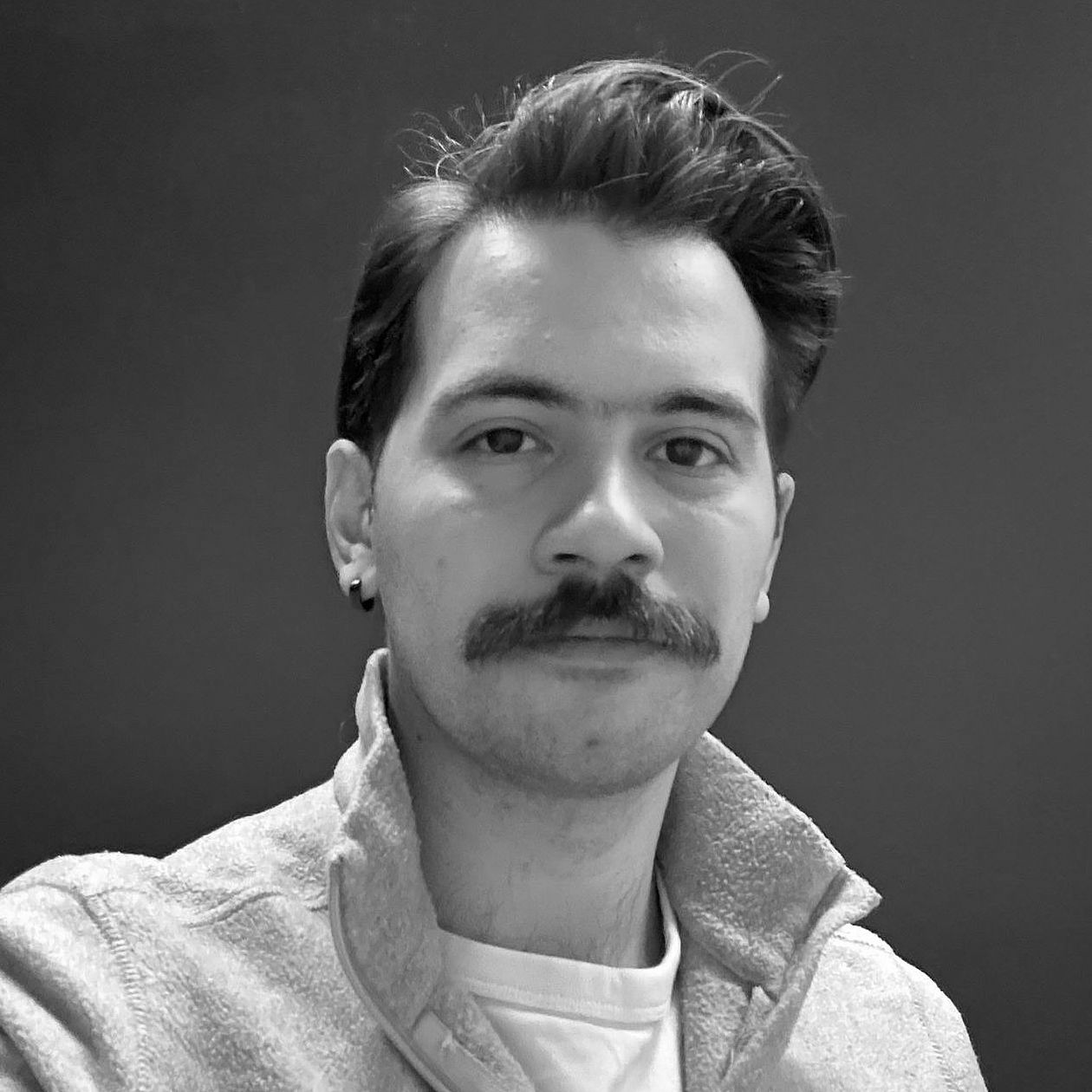 Ukrainada jinsiy aloqa videolar Men bir yigitni aldab menga kunnilingus berdim va internetda porno tomosha qildim.