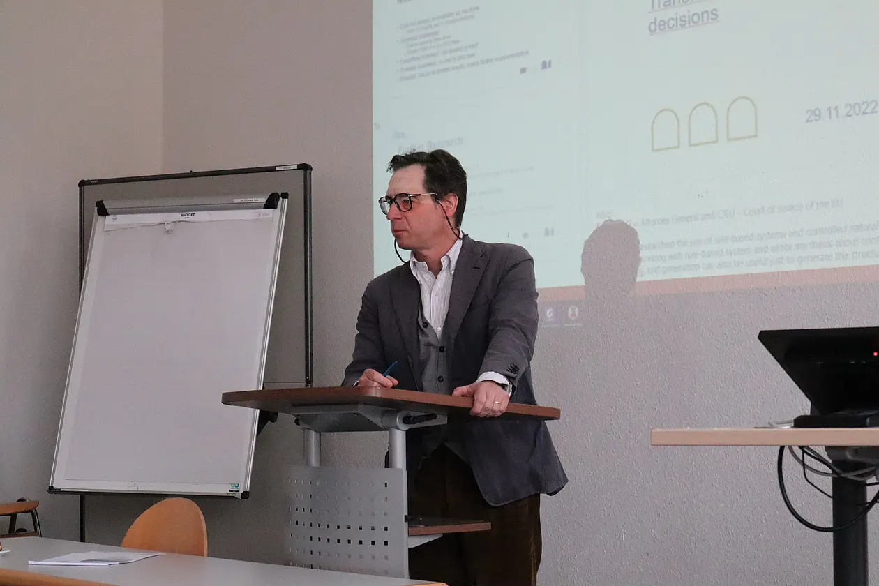 Prof. Stefan Thomas