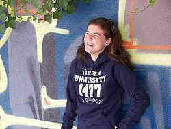 Kapuzensweater aus der neuen Textilkollektion des Uni-Info-Shops. Foto: Friedhelm Albrecht