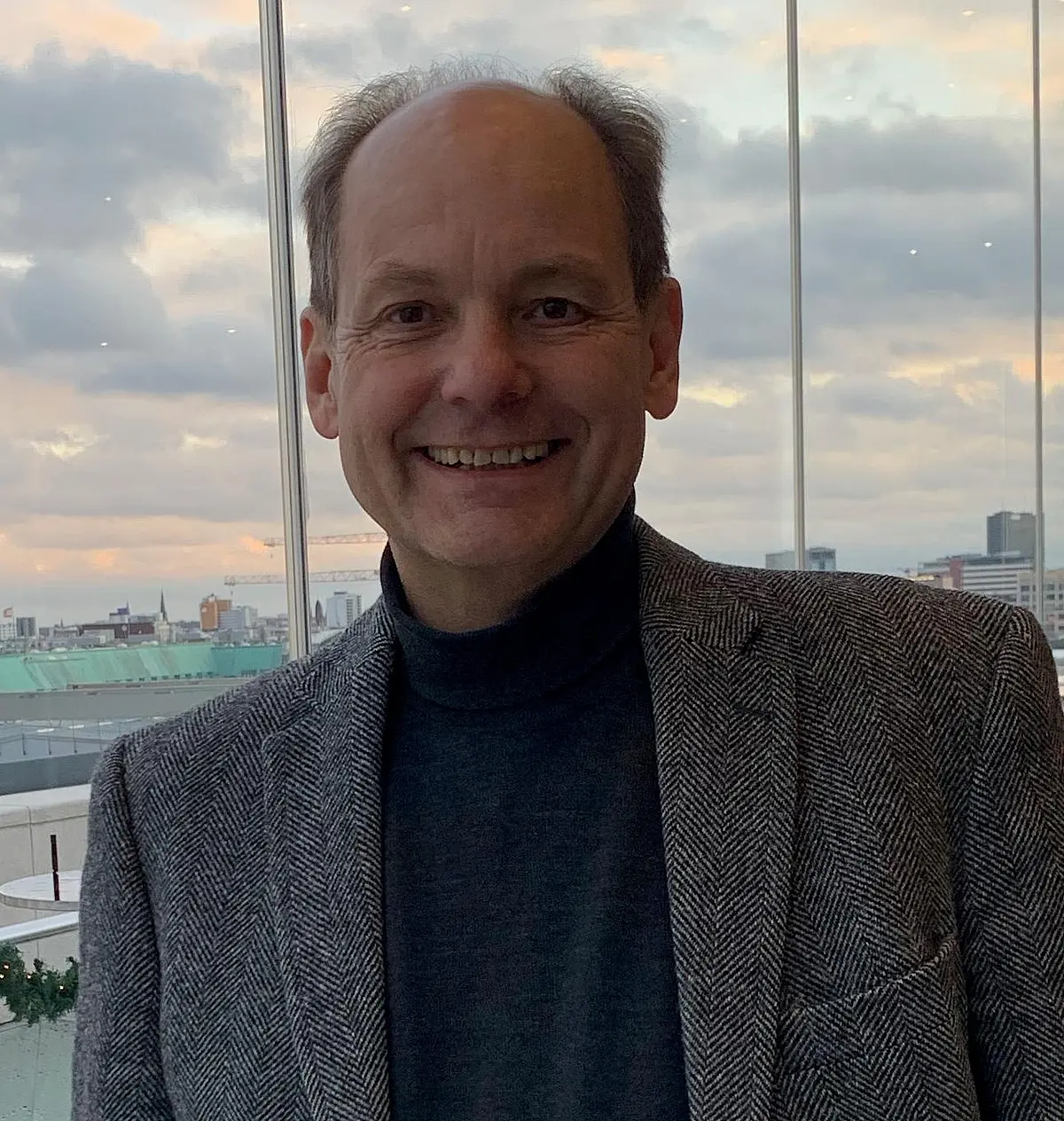 Porträtfoto von Herrn Prof. Dr. Dr. Bernd Nürnberg 