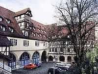 Gebäude Schulberg 2