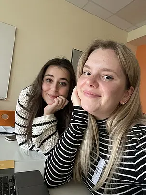 Sophie Rücker (rechts) und Gina Feis