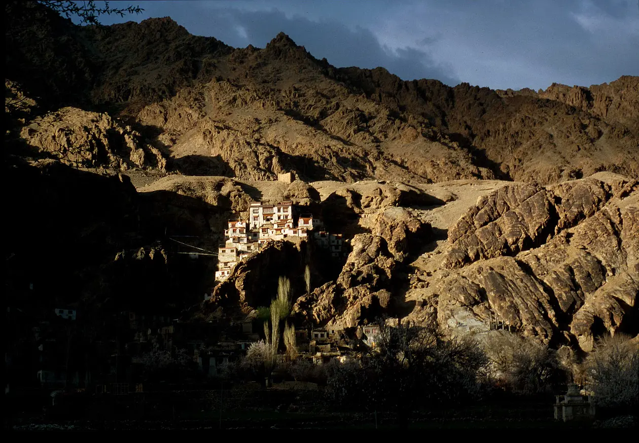 Skyurbucan Monastery 2005