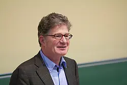 Roger Willemsen. Foto: Friedhelm Albrecht/Universität Tübingen
