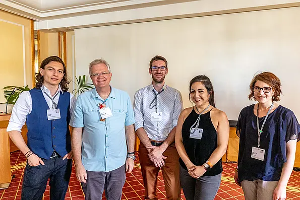 Brian P. Schmidt (zweiter von links) zusammen mit den Rednern seiner Master Class am Ende der Veranstaltung, Tübingens Doktorand Sebastian H. Völkel (ganz links.)