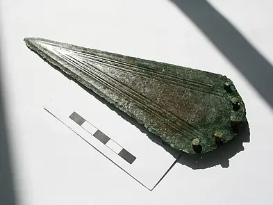 Dagger of a high-status male burial from the site of Haunstetten “Unterer Talweg 111”.