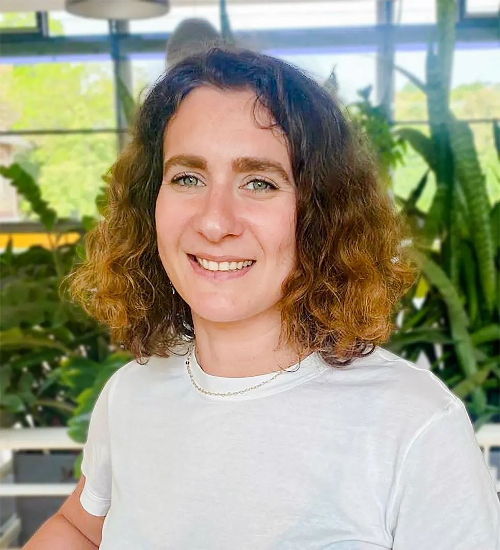 Dr. med. Nora Naib Majani an ihrem Arbeitsort