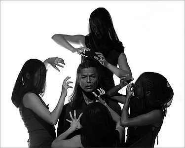 Joe Alegado und seine neu gegründete „Jalegado Dance Company“. Foto: Filip Habart