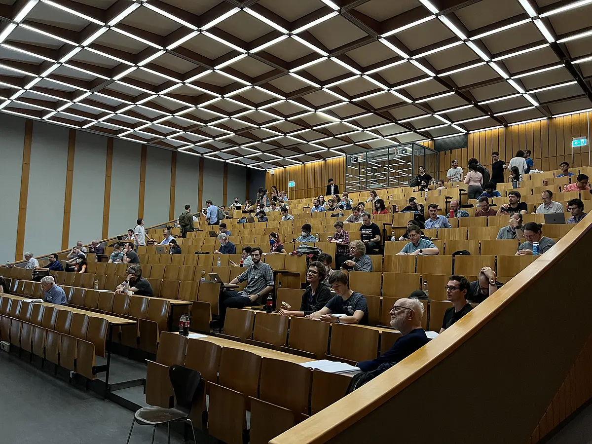 Audience, Aug 19, 2:15 pm