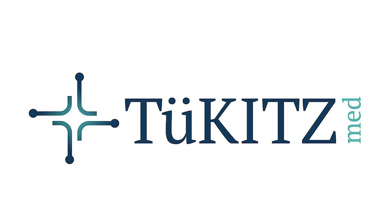 Dieses Bild erfüllt einen dekorativen Zweck. Es stellt eine klickbare Schaltfläche da, welche zum Angebot TüKITZmed führt. Dieser Text funktioniert auch als Link.