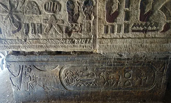 Saäulenabakus vor Restauration