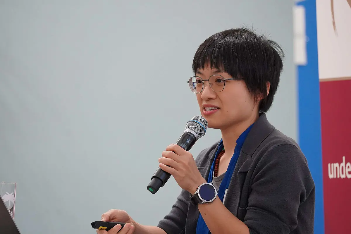 Portrait von Juniorprofessorin Dr. Yizhen Huang 