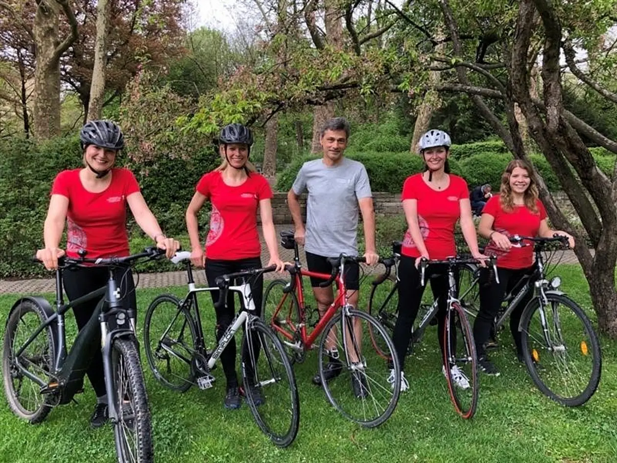 Das Bedienstetenteam des "BGM" freut sich über seine erfolgreiche Teilnahme an der HSP-RadCHALLENGE 