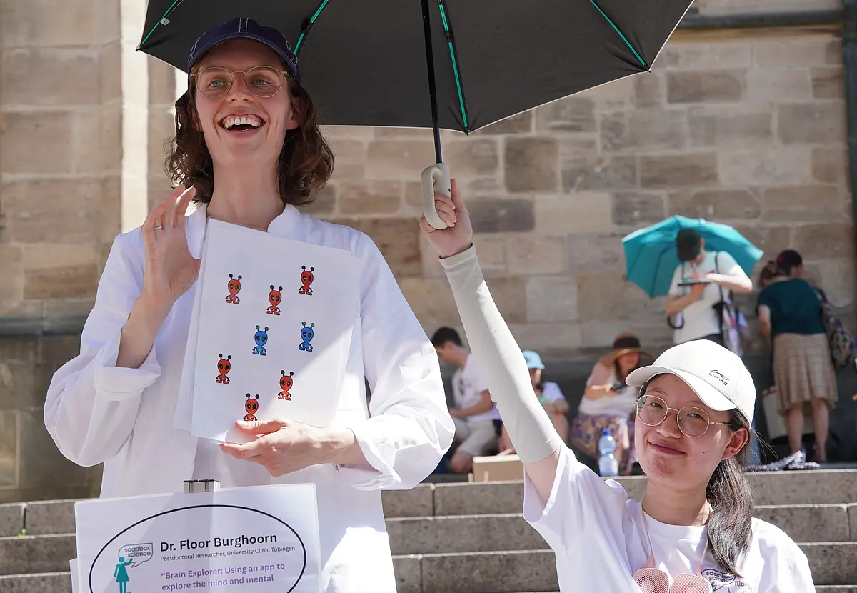 Floor Burghoorn bei der Soapbox Science 2026 in Tübingen