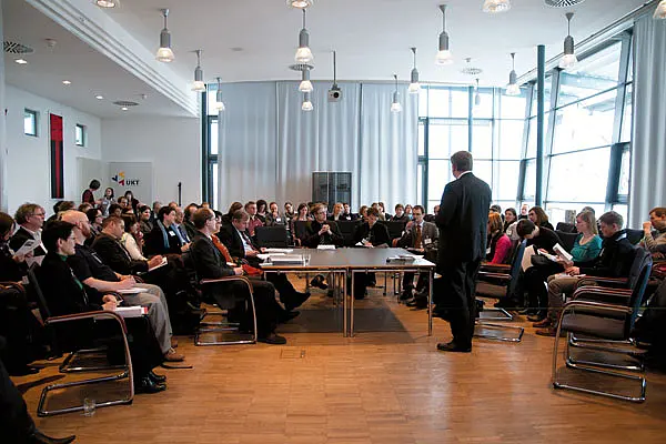 „Modularisierung, Prüfungsorganisation“ war das Thema des vierten Bologna-Workshops an der Universität Tübingen. Fotos: Jan Münster