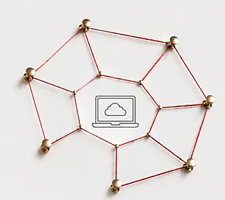 Spinnennetz mit Fäden, die eine Illustration eines Bildschirms mit einer Wolkenanzeige umspannen.