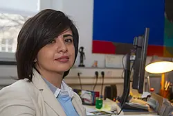 Abeer Abou-Saab aus Syrien schreibt an der Universität Tübingen ihre Doktorarbeit in Elektrophysiologie. Fotos: Universität Tübingen/Friedhelm Albrecht