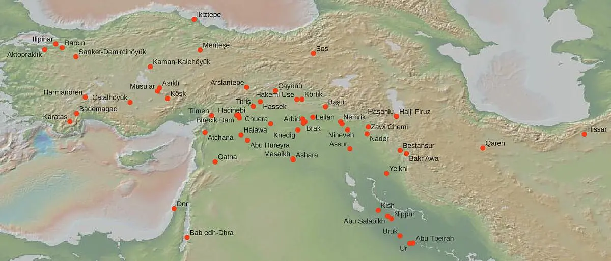 The map shows with red marked dots the distribution of the places where skulls and bones were found.